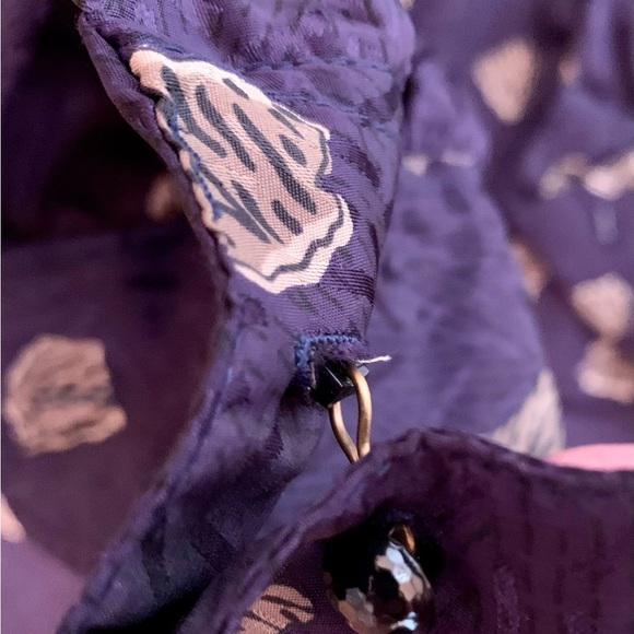 Stuart Lang Purple with Beige Pattern Throughout Button Top size 6 - Picture 5 of 6